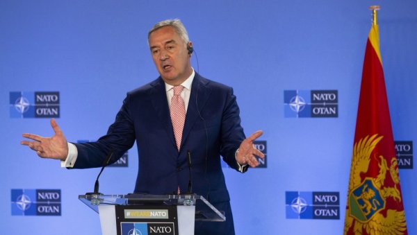 ОБРУЧ ОКО ЂУКАНОВИЋА: Пандорини папири У ЦГ под лупом Брисела ОБРУЧ ОКО ЂУКАНОВИЋА: Пандорини папири У ЦГ под лупом Брисела
