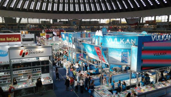 САЈМУ КЊИГА ЗАСАД ПРЕТИ САМО – КОВИД: И даље неизвесна судбина одржавања наше највеће културне манифестације САЈМУ КЊИГА ЗАСАД ПРЕТИ САМО – КОВИД: И даље неизвесна судбина одржавања наше највеће културне манифестације
