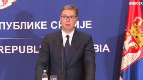 СРЕЋАН САМ ШТО ВИ ВЕРУЈЕТЕ У СВОЈЕ НЕИСТИНЕ Вучић одговорио Н1: Неће бити да су људи глупи, а ви паметни СРЕЋАН САМ ШТО ВИ ВЕРУЈЕТЕ У СВОЈЕ НЕИСТИНЕ Вучић одговорио Н1: Неће бити да су људи глупи, а ви паметни