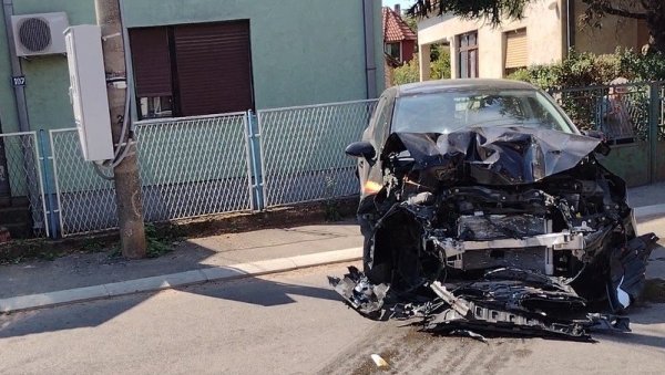 ТРАКТОР ДУШАНОВА ЗЛА КОБ: Старац из Поповца, којем је пре три године погинуо унук, повређен у саобраћајној несрећи ТРАКТОР ДУШАНОВА ЗЛА КОБ: Старац из Поповца, којем је пре три године погинуо унук, повређен у саобраћајној несрећи