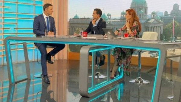 МИНИСТАР МАЛИ: Посета Меркел велика победа Србије и председника Вучића МИНИСТАР МАЛИ: Посета Меркел велика победа Србије и председника Вучића