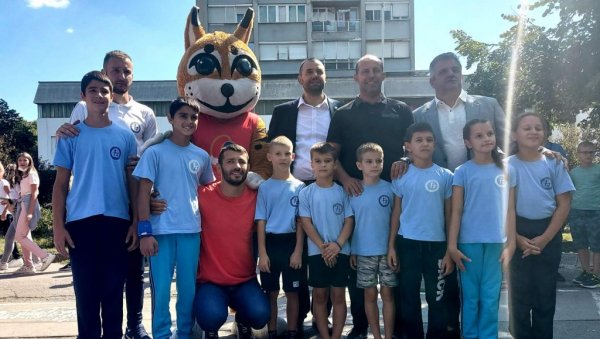 МАЛИ САЈАМ СПОРТА: Спортски савез Србије посетио Прокупље МАЛИ САЈАМ СПОРТА: Спортски савез Србије посетио Прокупље