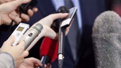 KONKURSI ZA MEDIJE U PČINJSKOM OKRUGU: Surdulica i Preševo - ćute KONKURSI ZA MEDIJE U PČINJSKOM OKRUGU: Surdulica i Preševo - ćute