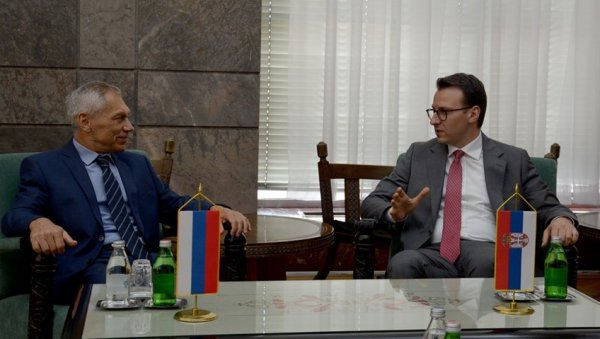 ПЕТКОВИЋ РАЗГОВАРАО СА БОЦАН-ХАРЧЕНКОМ: Директор Канцеларије за КиМ упознао руског амбасадора са током преговора у Приштини ПЕТКОВИЋ РАЗГОВАРАО СА БОЦАН-ХАРЧЕНКОМ: Директор Канцеларије за КиМ упознао руског амбасадора са током преговора у Приштини