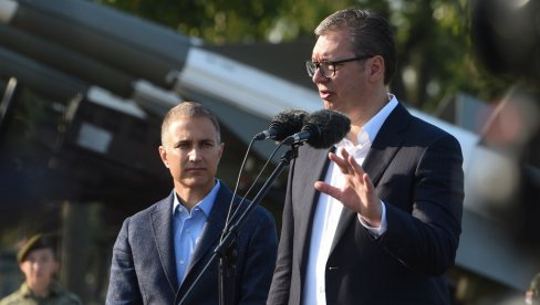 ВУЧИЋ О НАЈАВАМА КУРТИЈА: На ирационалне потезе да утичете је немогуће ВУЧИЋ О НАЈАВАМА КУРТИЈА: На ирационалне потезе да утичете је немогуће