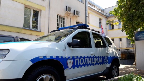 СКИДАЊЕ ЦРНЕ МАГИЈЕ 13.000 КМ: Бањалучка полиција трага за старијом преваранткињом, ромске националности СКИДАЊЕ ЦРНЕ МАГИЈЕ 13.000 КМ: Бањалучка полиција трага за старијом преваранткињом, ромске националности