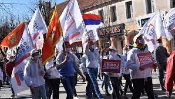 ДИВЕРЗИЈА ПОПИСА МИЛУ НЕЋЕ УСПЕТИ: Ни расписивање локалних избора у три црногорске општине не одлаже пребројавање ДИВЕРЗИЈА ПОПИСА МИЛУ НЕЋЕ УСПЕТИ: Ни расписивање локалних избора у три црногорске општине не одлаже пребројавање