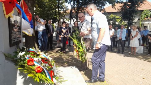BUDIMO BAR MALO KAO NAŠI PRECI: U Modriči obeležen Dan srpskog jedinstva (FOTO) BUDIMO BAR MALO KAO NAŠI PRECI: U Modriči obeležen Dan srpskog jedinstva (FOTO)