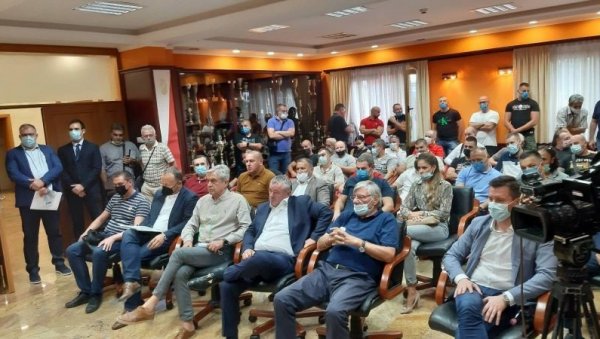 ОДРЖАНА СЕДНИЦА СКУПШТИНЕ ФК ВОЈВОДИНА: Највише клупско тело против промена у руководству ОДРЖАНА СЕДНИЦА СКУПШТИНЕ ФК ВОЈВОДИНА: Највише клупско тело против промена у руководству