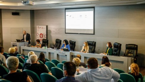 VRŠAC PRIMER DOBRE PRAKSE: Na stručnom skupu prezentovane usluge socijalne zaštite VRŠAC PRIMER DOBRE PRAKSE: Na stručnom skupu prezentovane usluge socijalne zaštite