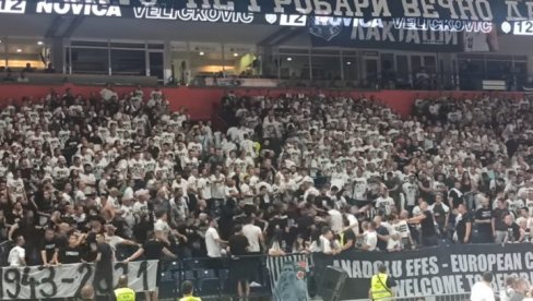 ДА ЛИ ВАС ЈЕ БАР МАЛО СРАМОТА? Туча Гробара на опроштају Новице Величковића (ВИДЕО) ДА ЛИ ВАС ЈЕ БАР МАЛО СРАМОТА? Туча Гробара на опроштају Новице Величковића (ВИДЕО)