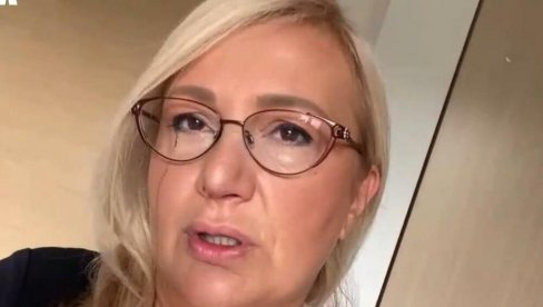 ЛЕОНТИНА СЛОМЉЕНА ЗБОГ СМРТИ МИЊЕ СУБОТЕ: Певачица заплакала у програму уживо ЛЕОНТИНА СЛОМЉЕНА ЗБОГ СМРТИ МИЊЕ СУБОТЕ: Певачица заплакала у програму уживо