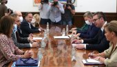 ВУЧИЋ СА ЕВРОПАРЛАМЕНТАРЦИМА: Председник разговарао са Фајон, Билчик и Флекенштајн ВУЧИЋ СА ЕВРОПАРЛАМЕНТАРЦИМА: Председник разговарао са Фајон, Билчик и Флекенштајн