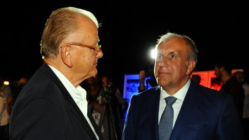 DOSAD NEVIĐENA FOTOGRAFIJA: Duda Ivković, Željko Obradović i događaj u crkvi koji Žoc neće nikada zaboraviti DOSAD NEVIĐENA FOTOGRAFIJA: Duda Ivković, Željko Obradović i događaj u crkvi koji Žoc neće nikada zaboraviti