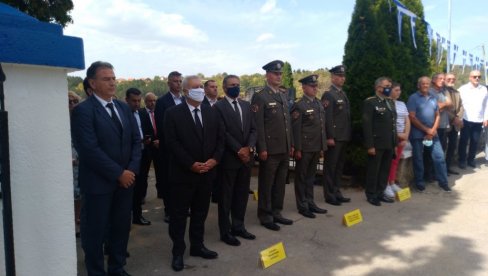 ДА СЕ НЕ ЗАБОРАВЕ ЈУНАЦИ ВЕЛИКОГ РАТА: Комеморација на грчком и српском војничком гробљу у Пироту ДА СЕ НЕ ЗАБОРАВЕ ЈУНАЦИ ВЕЛИКОГ РАТА: Комеморација на грчком и српском војничком гробљу у Пироту