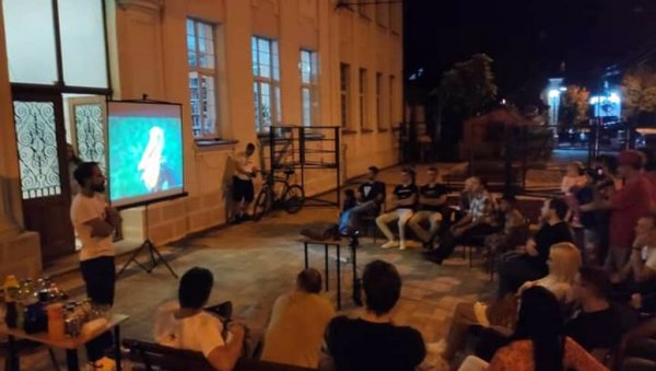И НАЈБОЉИ НА ВИДЕО БИМУ: Финале конкурса “Арт тима” у Параћину, стигло више од 2.800 фотографија из 43 земље (ФОТО) И НАЈБОЉИ НА ВИДЕО БИМУ: Финале конкурса “Арт тима” у Параћину, стигло више од 2.800 фотографија из 43 земље (ФОТО)