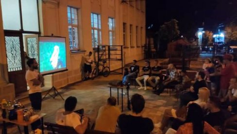 И НАЈБОЉИ НА ВИДЕО БИМУ: Финале конкурса “Арт тима” у Параћину, стигло више од 2.800 фотографија из 43 земље (ФОТО) И НАЈБОЉИ НА ВИДЕО БИМУ: Финале конкурса “Арт тима” у Параћину, стигло више од 2.800 фотографија из 43 земље (ФОТО)