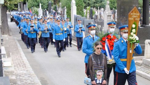 САХРАЊЕН БОРИСАВ ЈОВИЋ: Некадашњи председник Председништва СФРЈ испраћен уз војне и државне почасти САХРАЊЕН БОРИСАВ ЈОВИЋ: Некадашњи председник Председништва СФРЈ испраћен уз војне и државне почасти