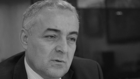 ПРЕМИНУО САВЕТНИК МИНИСТРА ПРОСВЕТЕ: Бранко Ружић и сарадници се са тугом опраштају од Милете Радојевића ПРЕМИНУО САВЕТНИК МИНИСТРА ПРОСВЕТЕ: Бранко Ружић и сарадници се са тугом опраштају од Милете Радојевића