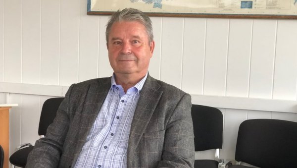 МИЛО САЊА УКРАЈИНСКИ СЦЕНАРИО: Руски политички аналитичар Шмељов о дешавањима на Цетињу и у Црној Гори МИЛО САЊА УКРАЈИНСКИ СЦЕНАРИО: Руски политички аналитичар Шмељов о дешавањима на Цетињу и у Црној Гори