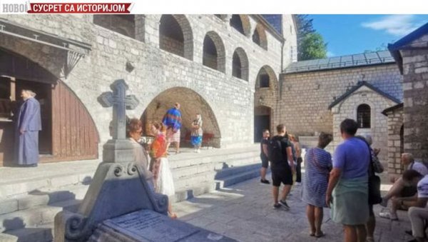 СУСРЕТ СА ИСТОРИЈОМ - КАКО ЈЕ ГОВОРИО МИЛО: Црном Гором тече Зета, а ускоро и Неретва - Од комунисте, српског националисте, до монтенегрина СУСРЕТ СА ИСТОРИЈОМ - КАКО ЈЕ ГОВОРИО МИЛО: Црном Гором тече Зета, а ускоро и Неретва - Од комунисте, српског националисте, до монтенегрина