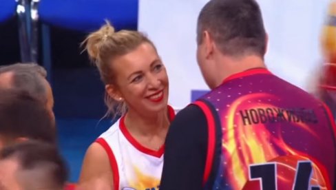 ZAHAROVA ZAIGRALA KOŠARKU: Povod je prelep (VIDEO) ZAHAROVA ZAIGRALA KOŠARKU: Povod je prelep (VIDEO)