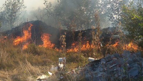 ДЕСЕТ ПОЖАРА ДНЕВНО: Лесковачки ватрогасци се непрестано боре са паљевинама ДЕСЕТ ПОЖАРА ДНЕВНО: Лесковачки ватрогасци се непрестано боре са паљевинама
