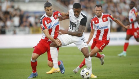 KAKAV VEČITI DERBI! Partizan bio pred trijumfom, Zvezda slavi Kataija (FOTO/VIDEO) KAKAV VEČITI DERBI! Partizan bio pred trijumfom, Zvezda slavi Kataija (FOTO/VIDEO)