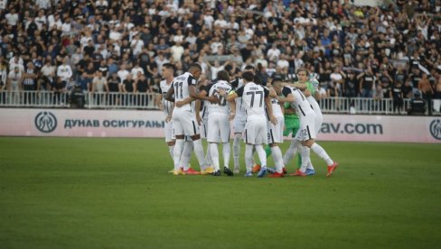 ПАРТИЗАН ВОДИ У 165. ВЕЧИТОМ ДЕРБИЈУ: Погледајте мајсторију Натха после које је Борјан био немоћан (ВИДЕО) ПАРТИЗАН ВОДИ У 165. ВЕЧИТОМ ДЕРБИЈУ: Погледајте мајсторију Натха после које је Борјан био немоћан (ВИДЕО)
