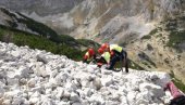 СЛАВИЦУ КОБНА ИГРА СУДБИНЕ ОДВЕЛА У СМРТ: У амбис је пала са уског превоја између висова СЛАВИЦУ КОБНА ИГРА СУДБИНЕ ОДВЕЛА У СМРТ: У амбис је пала са уског превоја између висова