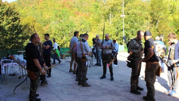 КОД ПАРАЋИНА ОДРЖАН ПРВИ СТРЕЛИЧАРСКИ ТУРНИР: Промоција стреличарства и Грзе као туристичког бисера КОД ПАРАЋИНА ОДРЖАН ПРВИ СТРЕЛИЧАРСКИ ТУРНИР: Промоција стреличарства и Грзе као туристичког бисера