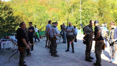 КОД ПАРАЋИНА ОДРЖАН ПРВИ СТРЕЛИЧАРСКИ ТУРНИР: Промоција стреличарства и Грзе као туристичког бисера КОД ПАРАЋИНА ОДРЖАН ПРВИ СТРЕЛИЧАРСКИ ТУРНИР: Промоција стреличарства и Грзе као туристичког бисера