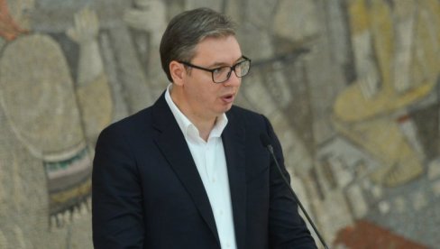 САМО ХОЋЕ ДА СЕ ДОЧЕПАЈУ КАСЕ: Вучић о нападима делова опозиције на њега (ВИДЕО) САМО ХОЋЕ ДА СЕ ДОЧЕПАЈУ КАСЕ: Вучић о нападима делова опозиције на њега (ВИДЕО)