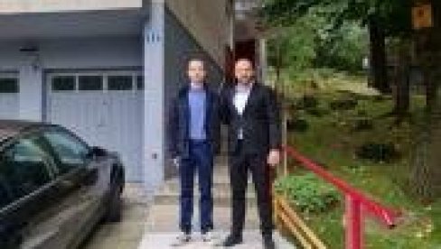 ИЗГРАЂЕНО ОБЕЋАНО СТЕПЕНИШТЕ: Услишена молба најмлађег управника у Стевана Опачића 12 ИЗГРАЂЕНО ОБЕЋАНО СТЕПЕНИШТЕ: Услишена молба најмлађег управника у Стевана Опачића 12