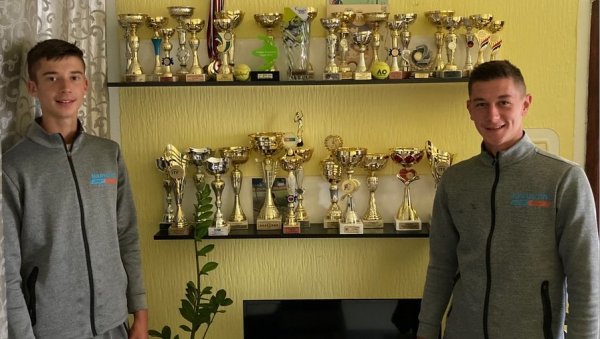 ПРВИ ЈУНИОР СРБИЈЕ: Лозничанин Саша Марковић, велика нада српског тениса ПРВИ ЈУНИОР СРБИЈЕ: Лозничанин Саша Марковић, велика нада српског тениса