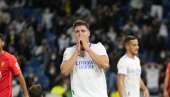 NAVIJAČI REALA NISU MOGLI DA VERUJU: Karlo Anćeloti i Luka Jović u epizodi madridski derbi