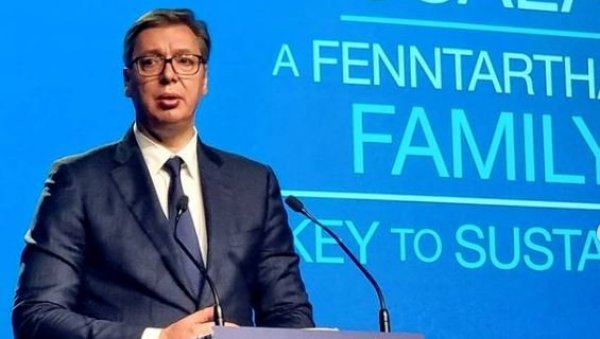 МОРАМО ДА РАЗМИШЉАМО О БУДУЋНОСТИ: Председник истакао да је част бити на Демографском самиту у Будимпешти МОРАМО ДА РАЗМИШЉАМО О БУДУЋНОСТИ: Председник истакао да је част бити на Демографском самиту у Будимпешти