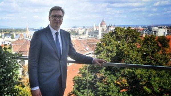 ПОНОСАН НА СРПСКО - МАЂАРСКО ПРИЈАТЕЉСТВО: Вучић се захвалио Орбану на гостопримству ПОНОСАН НА СРПСКО - МАЂАРСКО ПРИЈАТЕЉСТВО: Вучић се захвалио Орбану на гостопримству