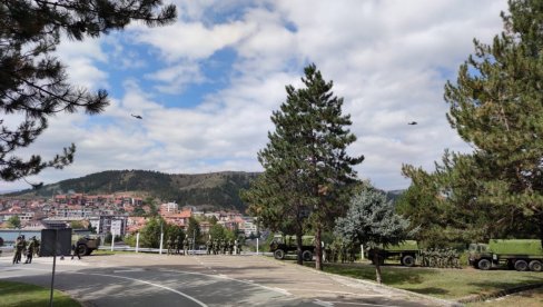PRATE SITUACIJU: Helikopteri Vojske Srbije nadomak Kosmeta PRATE SITUACIJU: Helikopteri Vojske Srbije nadomak Kosmeta
