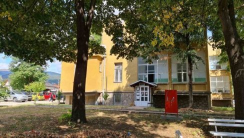 PREMINULA DVA KOVID PACIJENTA U VRANJU: Hospitalizovano još 15 obolelih PREMINULA DVA KOVID PACIJENTA U VRANJU: Hospitalizovano još 15 obolelih