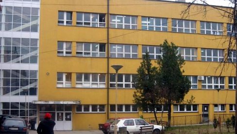 КОРОНА СВЕ ЧЕШЋЕ МЕЂУ НАЈМЛАЂИМА У ВРАЊУ: За дан заражено 15 деце, осморо млађе од 7 година КОРОНА СВЕ ЧЕШЋЕ МЕЂУ НАЈМЛАЂИМА У ВРАЊУ: За дан заражено 15 деце, осморо млађе од 7 година