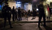 UPAD NA TRG STALJINGRAD: U Parizu francuske vlasti evakuisale veliko stanište narkomana UPAD NA TRG STALJINGRAD: U Parizu francuske vlasti evakuisale veliko stanište narkomana