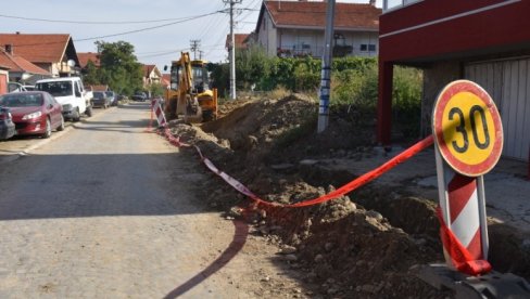 РАДОВИ ЗБОГ ЧЕСТИХ ХАВАРИЈА: Реконструкција водовода у Космајској улици РАДОВИ ЗБОГ ЧЕСТИХ ХАВАРИЈА: Реконструкција водовода у Космајској улици