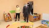 ПОВЕЋАН КАПАЦИТЕТ ВРТИЋА У КАЋУ: Насеље без листе чекања за упис деце (ФОТО) ПОВЕЋАН КАПАЦИТЕТ ВРТИЋА У КАЋУ: Насеље без листе чекања за упис деце (ФОТО)