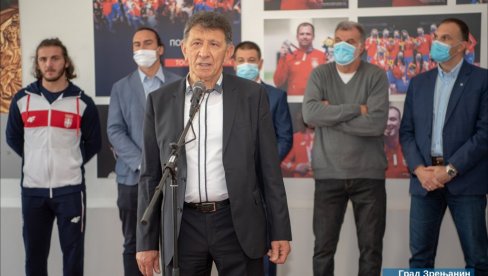 ПУТ ПРАВИХ ВРЕДНОСТИ: Изложбу у оквиру Европске недеље спорта отворио Милорад Станулов ПУТ ПРАВИХ ВРЕДНОСТИ: Изложбу у оквиру Европске недеље спорта отворио Милорад Станулов