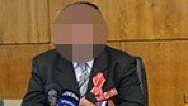 ОВО ЈЕ ЧОВЕК ОСУМЊИЧЕН ЗА УБИСТВО У БОРУ: Хицем из кратежа усмртио своју невенчану супругу ОВО ЈЕ ЧОВЕК ОСУМЊИЧЕН ЗА УБИСТВО У БОРУ: Хицем из кратежа усмртио своју невенчану супругу