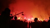 НИЈЕ БИЛО СПАВАЊА: Шта све навијачи широм Европе раде за своје клубове?