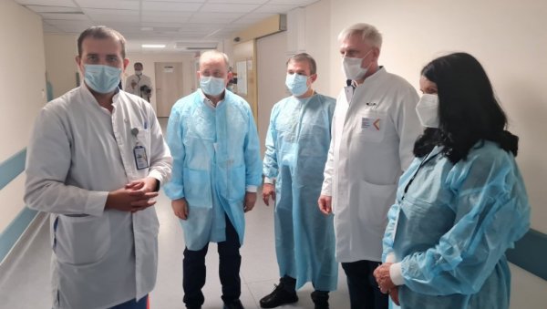 РАЗМЕНА БЛАГА ВРЕДНА: Делегација Бијељинске болнице на великом скупу у Русији РАЗМЕНА БЛАГА ВРЕДНА: Делегација Бијељинске болнице на великом скупу у Русији