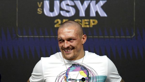 ШАМПИОН У РИНГУ И ВАН ЊЕГА: Усик донира новац од меча са Џошуом! ШАМПИОН У РИНГУ И ВАН ЊЕГА: Усик донира новац од меча са Џошуом!