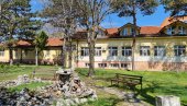 PREMINULA TRI KOVID PACIJENTA: U vranjski kovid bolnicama 142 pacijenta PREMINULA TRI KOVID PACIJENTA: U vranjski kovid bolnicama 142 pacijenta